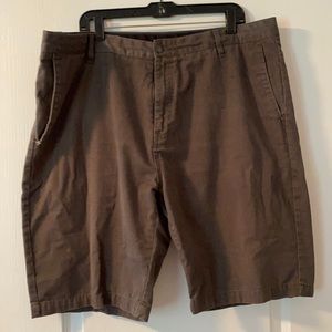 GUC - Volcom Men’s Shorts Sz 40